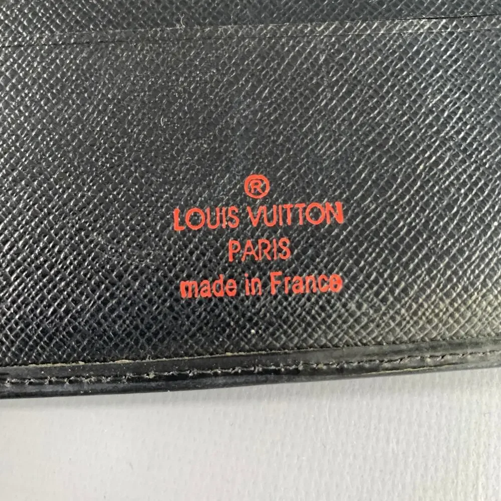 LOUIS VUITTON Black Epi Leather Wallet